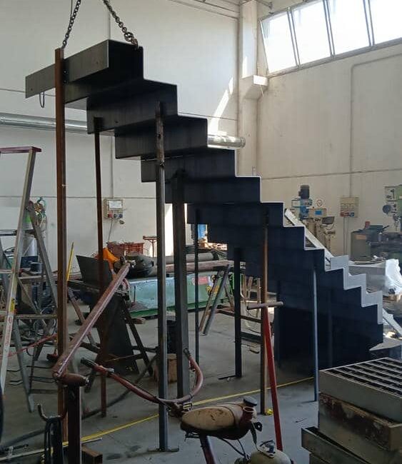 costruzione scale in metallo